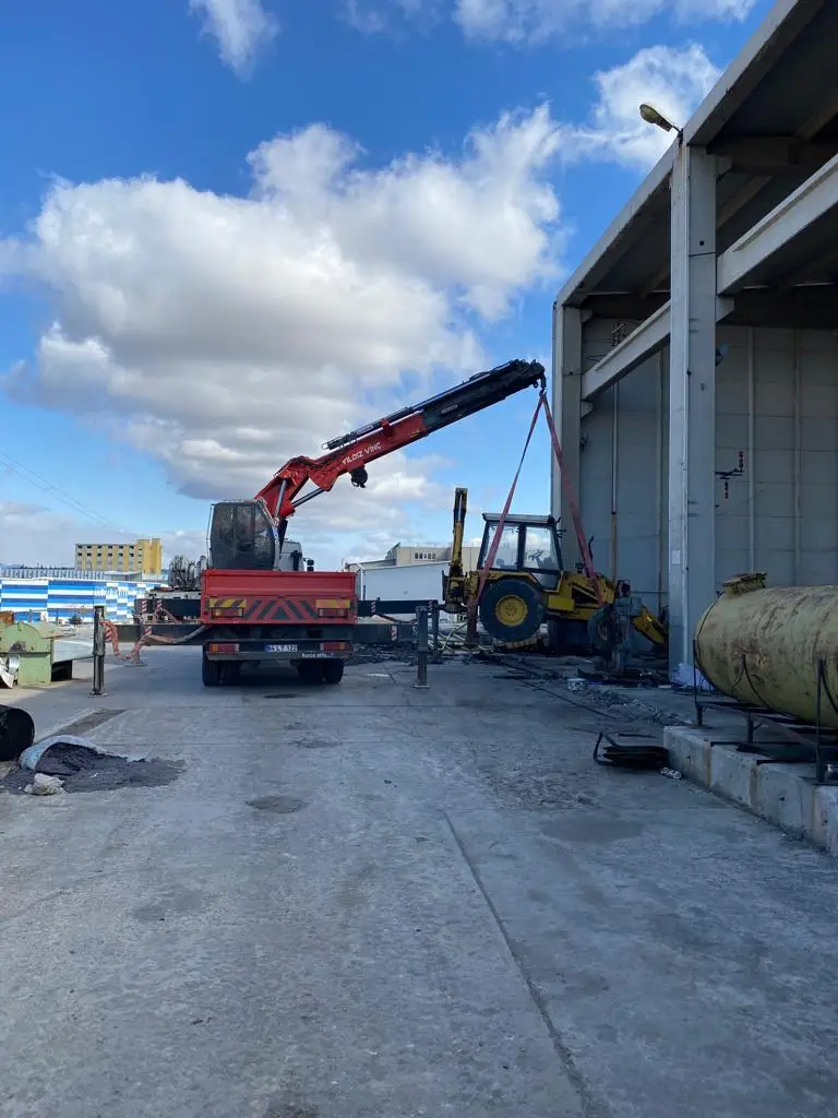 Uşak kiralık vinç